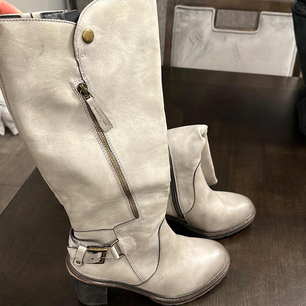 𝅺Falls Creek Women Knee High Boots Zip Up Size 8.5